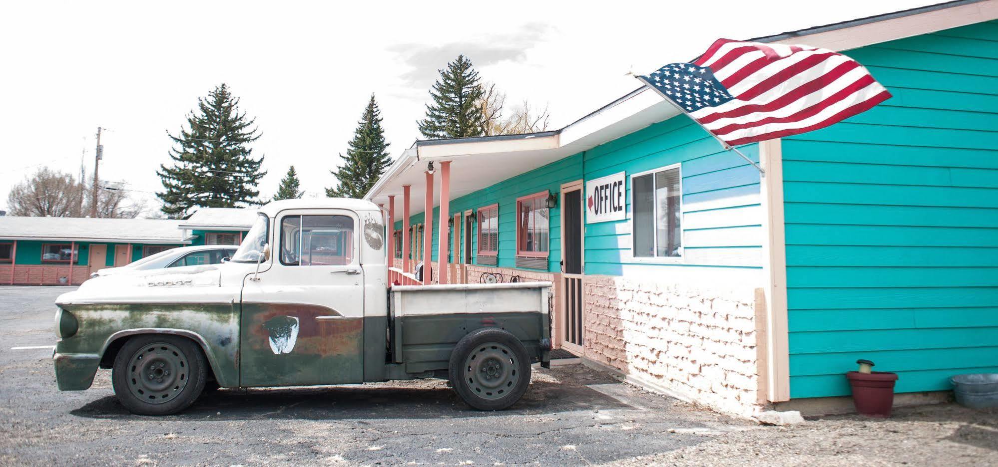 Raton Pass Motor Inn Exterior foto